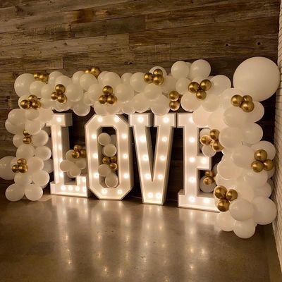 オーダーメイド サイズ 4 フィート LED 電球 結婚式の飾り付けのための手紙 マークイ夫妻の手紙
