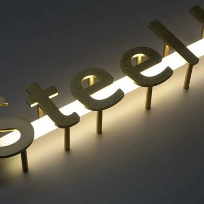 外部用 スタッドレスタイヤの LED 標識