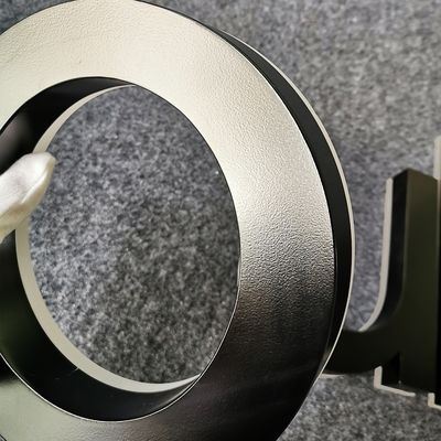 雪 屋外 サイネージ ステンレス スチール 3D サイネージ カスタム メタル LED ライト 壁文字