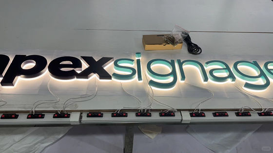 カスタマイズされたサイズ LED メタルチャンネル文字 背景照明 広告用のカスタマイズされた屋外広告