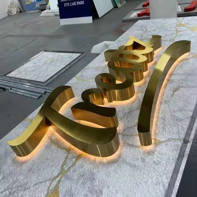 プラグ 電源 雪 3D 文字 ゴールデン LED バックライト 文字 商店用サイン 閉ざされたサイン ステンレス鋼